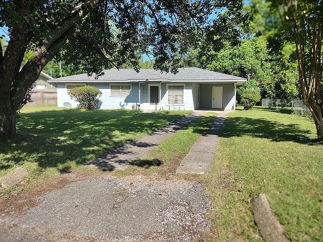 Photo of 108 Sunset Dr, Eufaula, AL