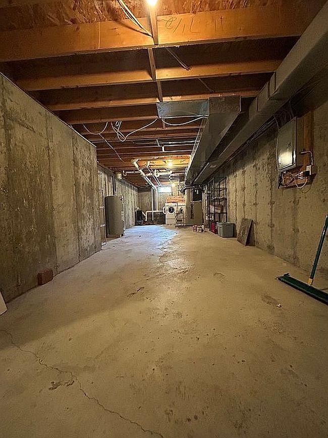 Photo of 153 High St Apt 28, Westerly, RI