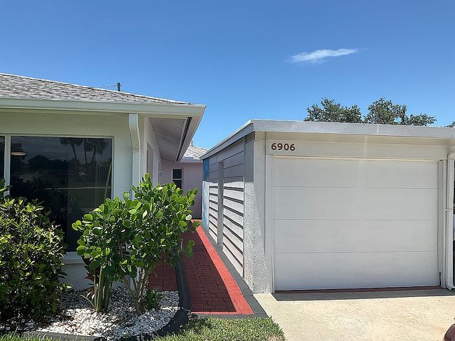 Image of 6906 Curtiss Ave