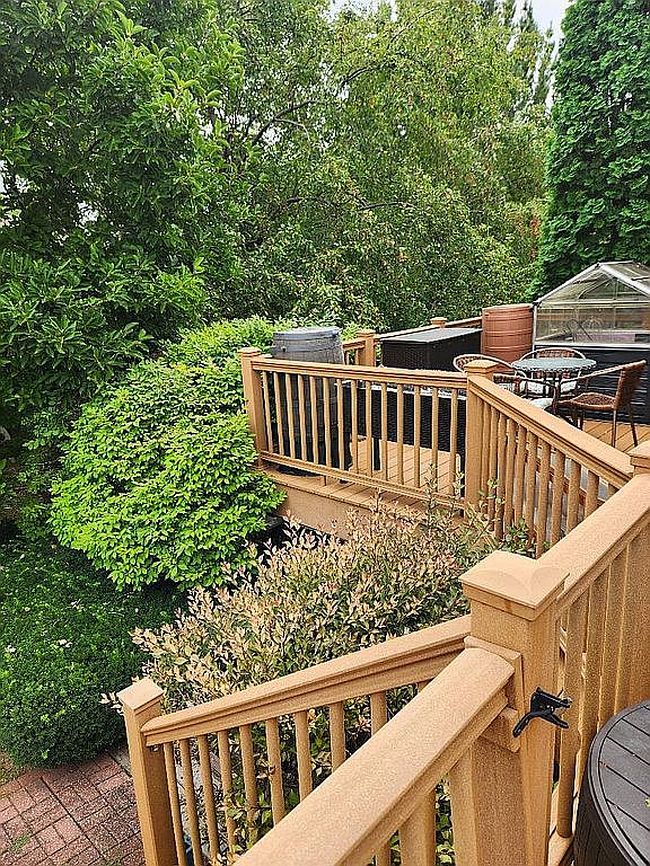 Additional photo 1 of property located at 205 N 159th Cir