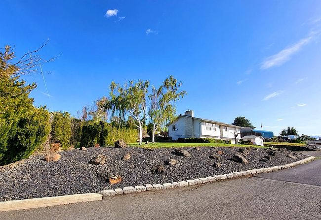 Image of 8005 Englewood Crest Dr