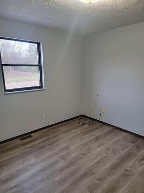 Additional photo 2 of property located at 1640 S Laddie Ct