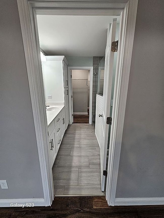 Image of 910 Sutherland Rd