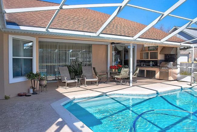 Photo of 3005 Coral Strip Pkwy, Gulf Breeze, FL