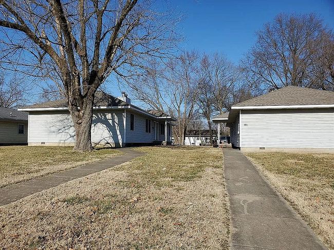 Photo of 515-517 E Washington St, Pittsburg, KS