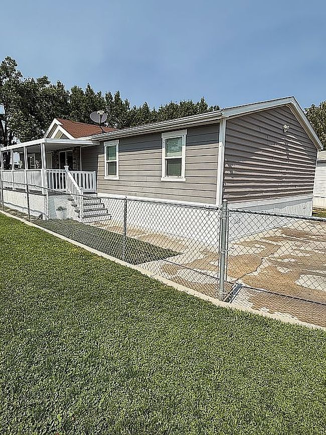 Photo of 1178 W River Horse Rd #154, West Valley City, UT
