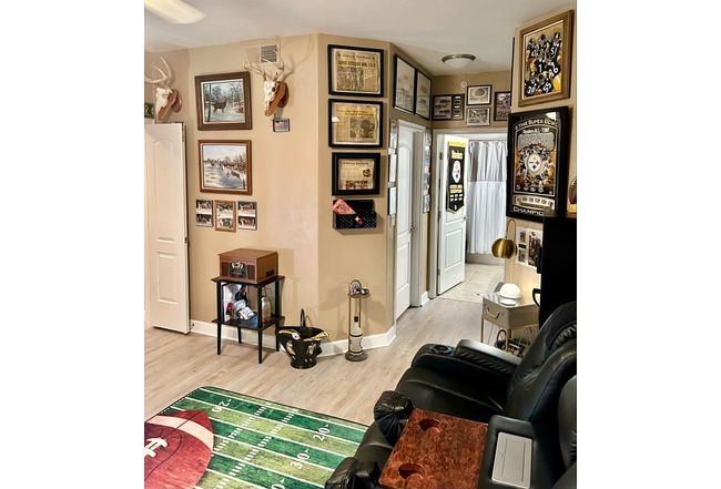 Image of 424 Luna Bella Ln