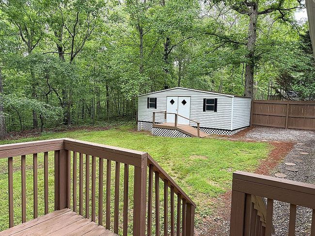 Image of 207 Oakwood Pl