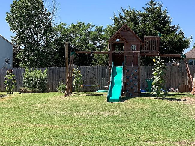 Photo of 1211 Cambridge Dr, Shawnee, OK