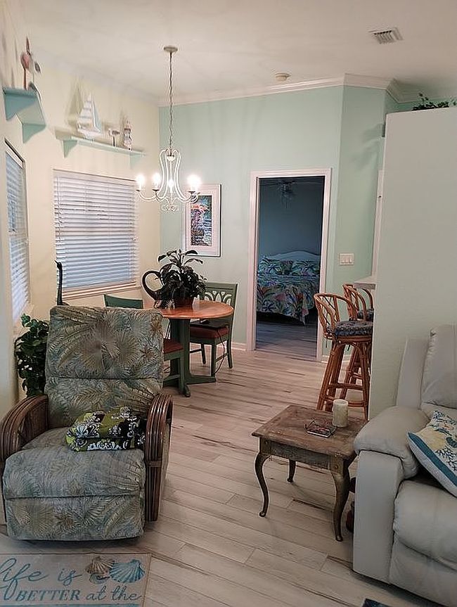 Image of 2052 Ashley Oaks Cir