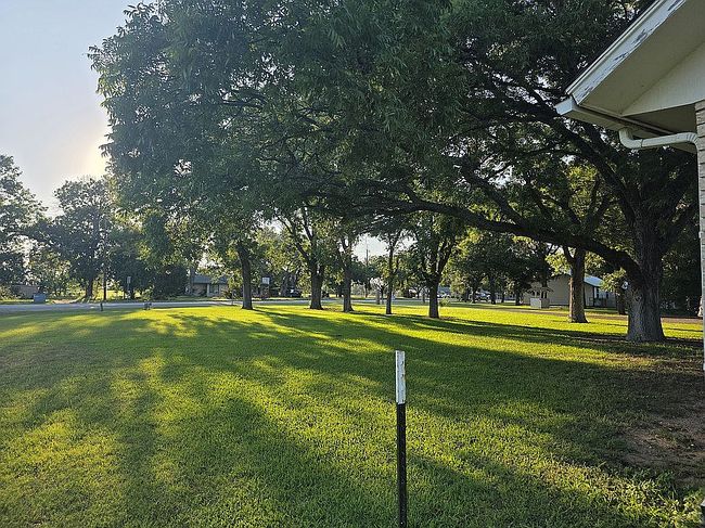 Photo of 1225 S Texas St, De Leon, TX