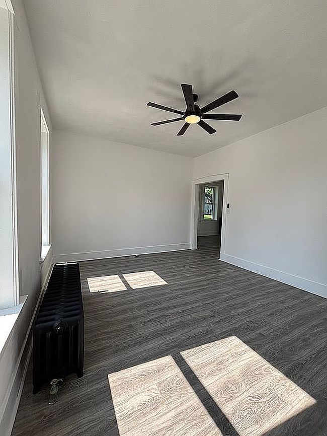 Photo of 323 N Main St, Red Bud, IL