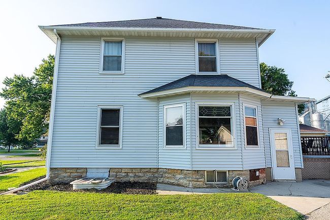 Additional photo 2 of property located at 30 1st Ave Sw