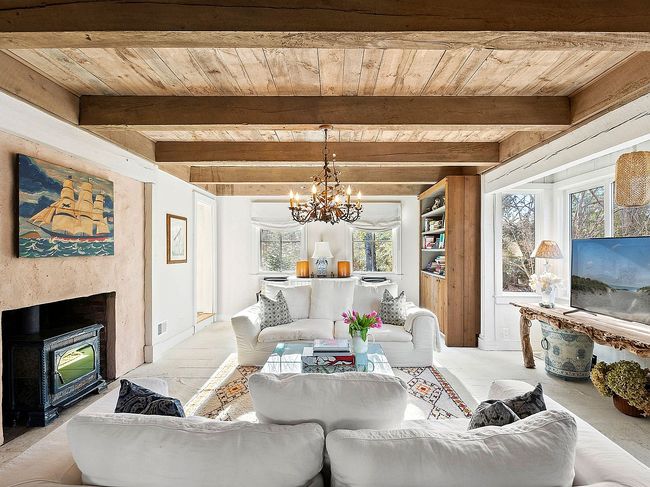 Preview of property located at 1 Squires Path