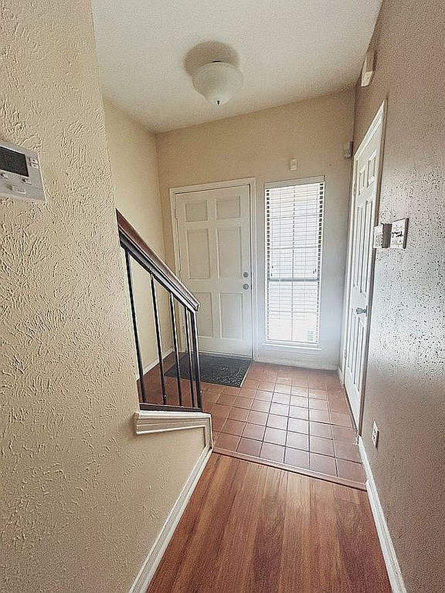 Image of 9910 Royal Ln Apt 506