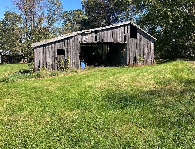 Image of 327 Old State Rd