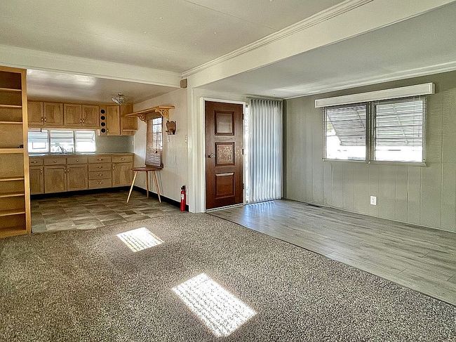 Image of 3410 N Pacific Hwy Space 23