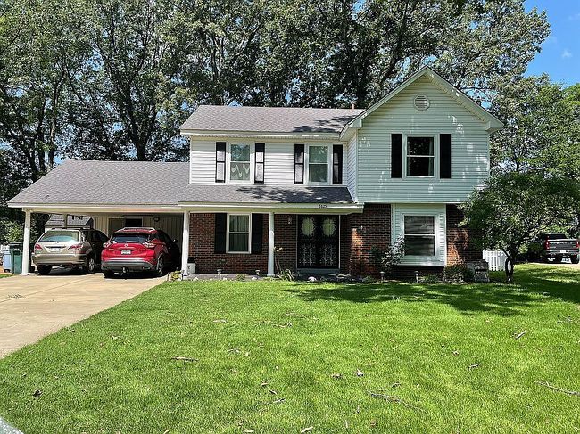 Photo of 8625 Lake Shore Dr W, Southaven, MS