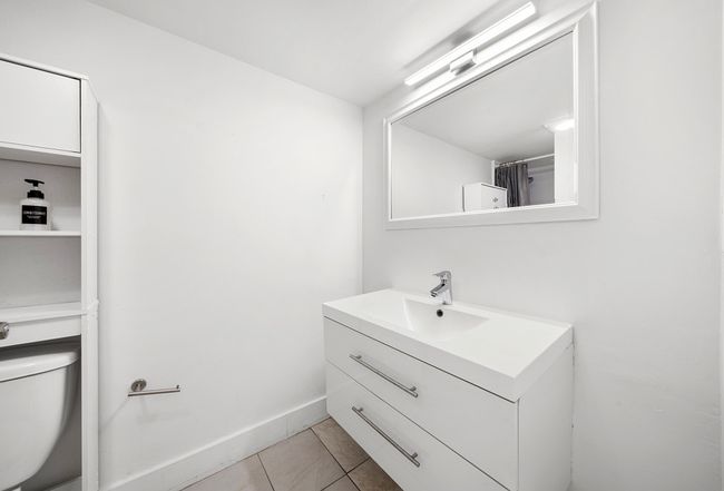 Image of 555 Ne 15th St