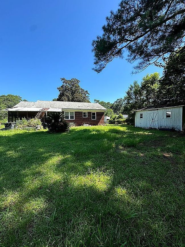 Photo of 2408 Waverly Way, Beaufort, SC