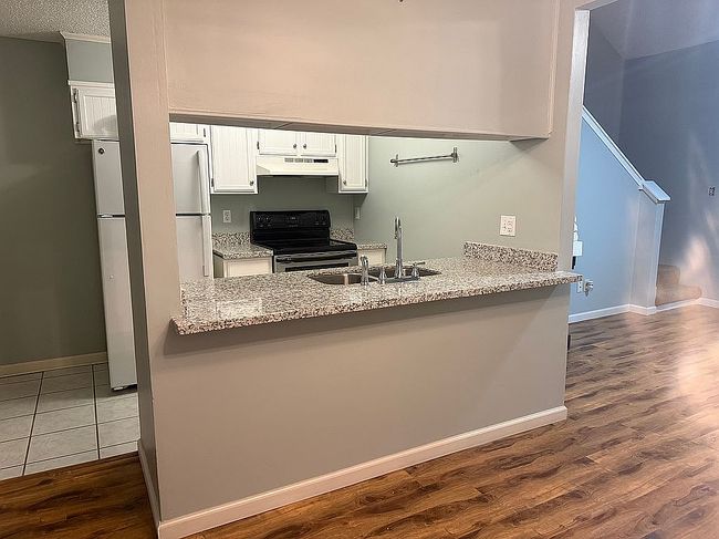 Image of 208 Long Plantation Blvd Apt F