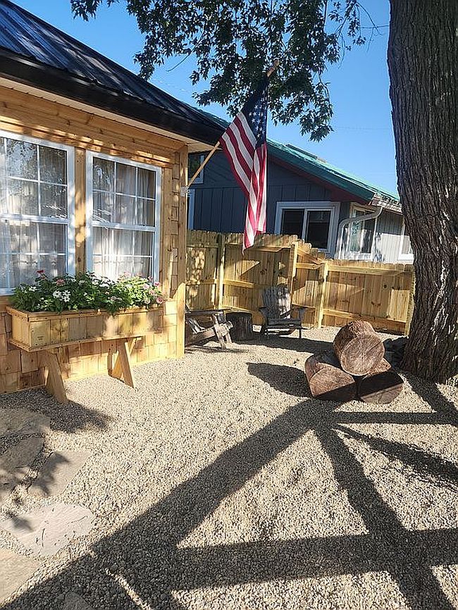 Image of 211 W Main St