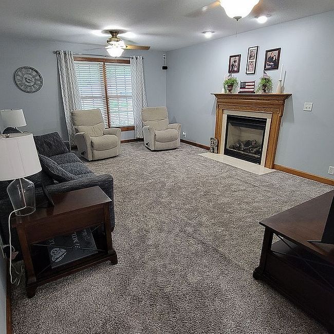 Photo of 124 Robin Dr, Macon, IL