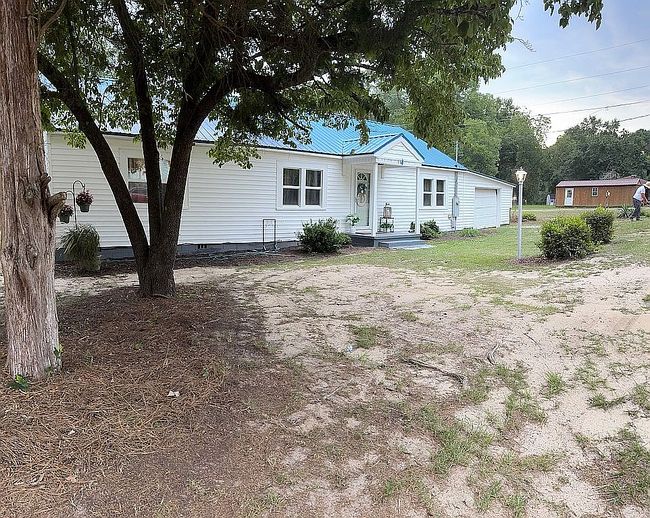 Photo of 113 Sycamore St, Hamlet, NC