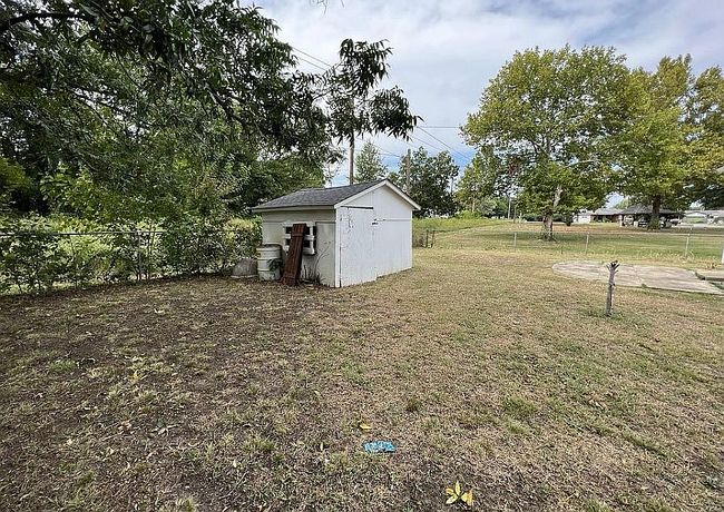 Image of 849 Park St