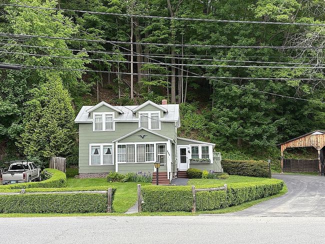 Photo of 184 Hazen St, White River Junction, VT