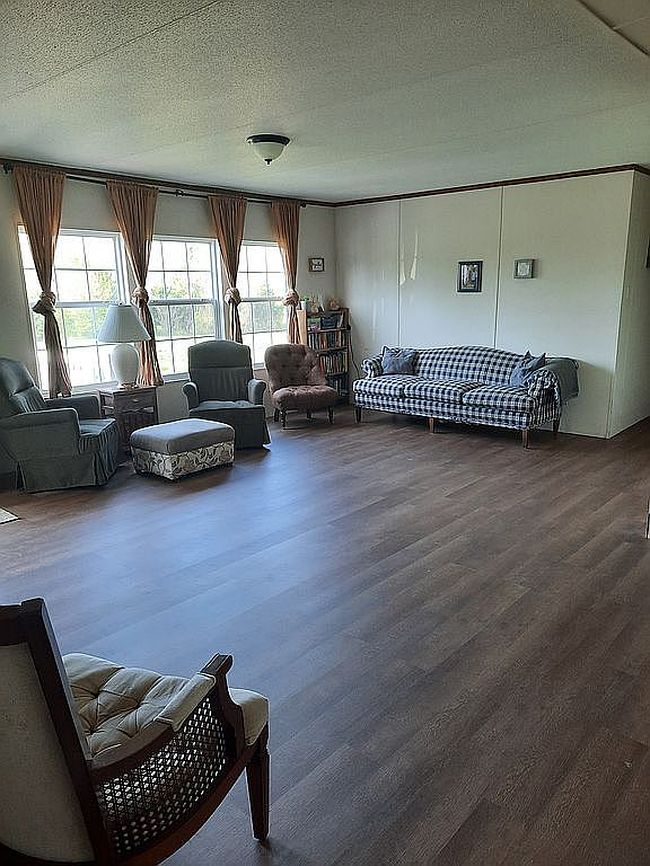 Image of 600 Barbour Rd