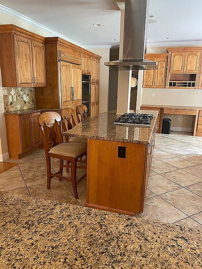 Photo of 30 Somerset Ln, Warwick, NY