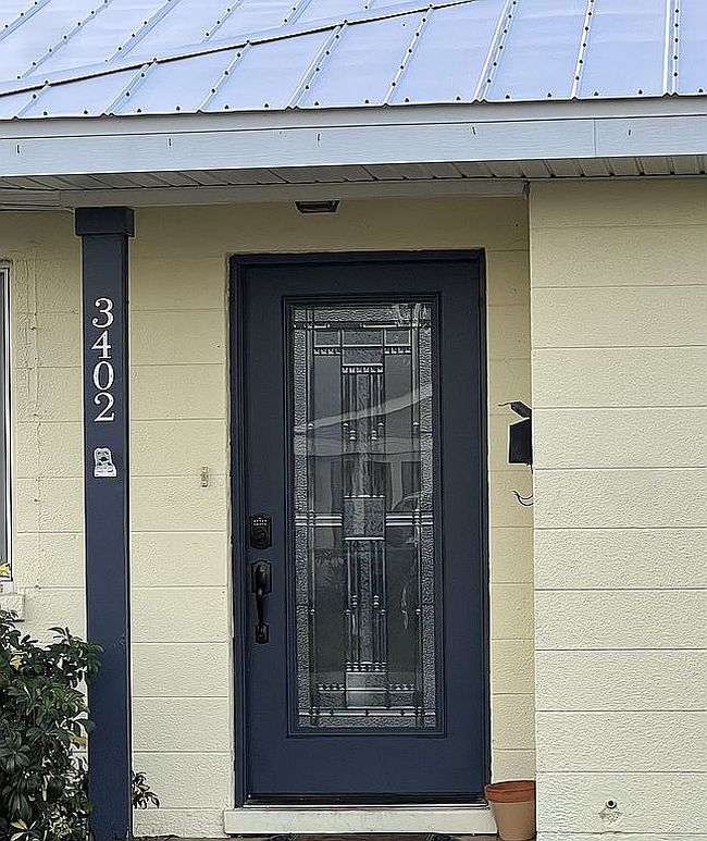 Image of 3402 15th Ave W