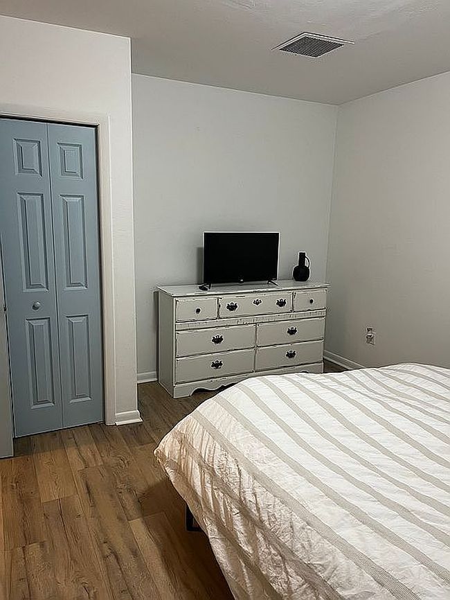 Preview of property located at 5118 York Ct