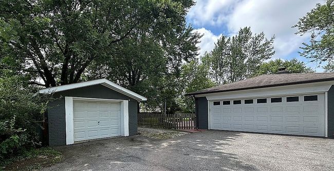 Photo of 7747 E County Road 200 N, Avon, IN
