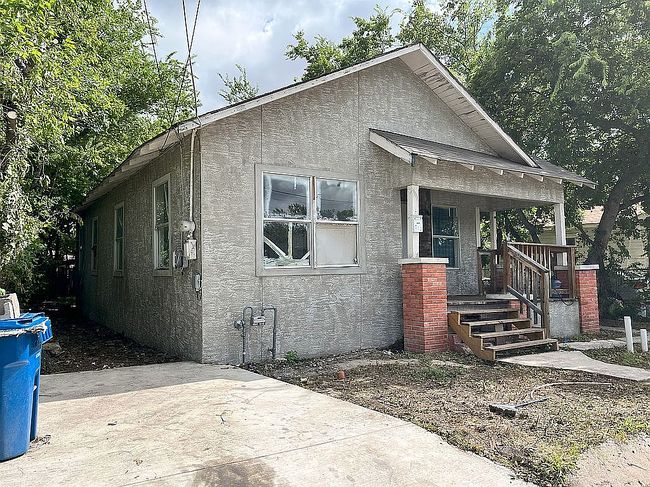 Photo of 913 Cecelia St, San Antonio, TX