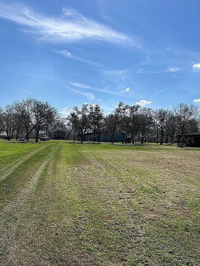 Image of 64 River Rd