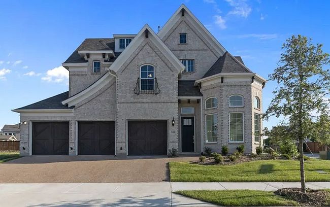 Photo of 900 Holly Anne Ln, Savannah, TX