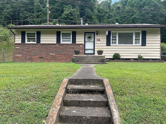 Photo of 118 Happy Valley Rd, South Williamson, KY