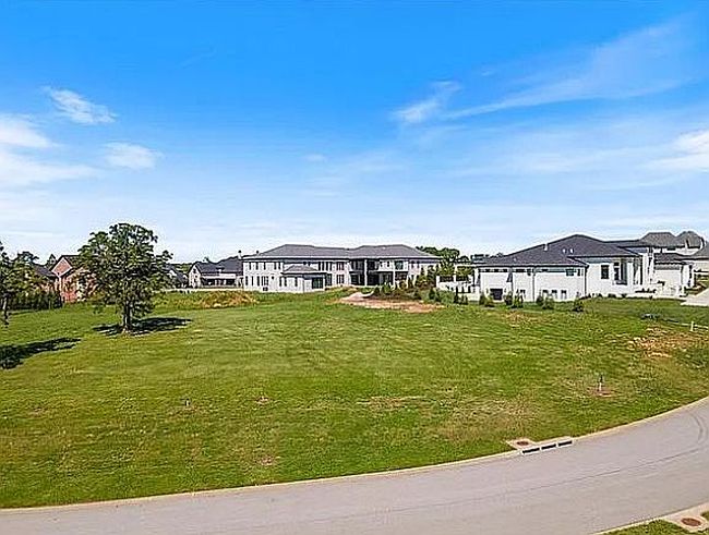 Photo of 4805 S Southgate Estates Cir #22, Rogers, AR