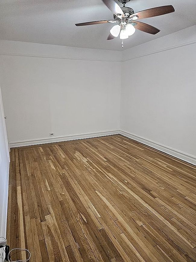 Preview of property located at 44-14 Newtown Rd Apt 1L