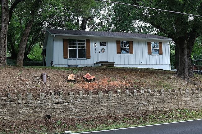 Photo of 2411 Blackwell Rd