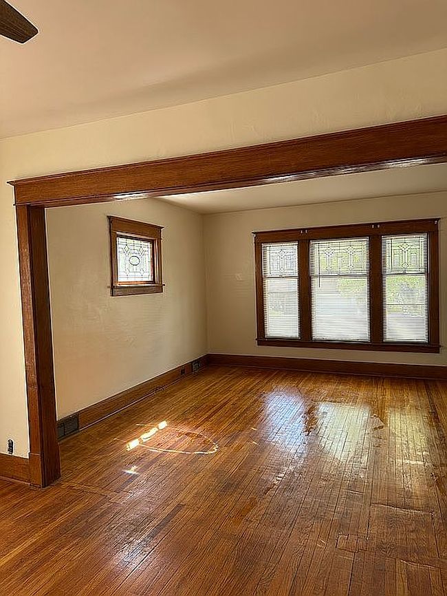 Photo of 22 Briggs Ave, Buffalo, NY