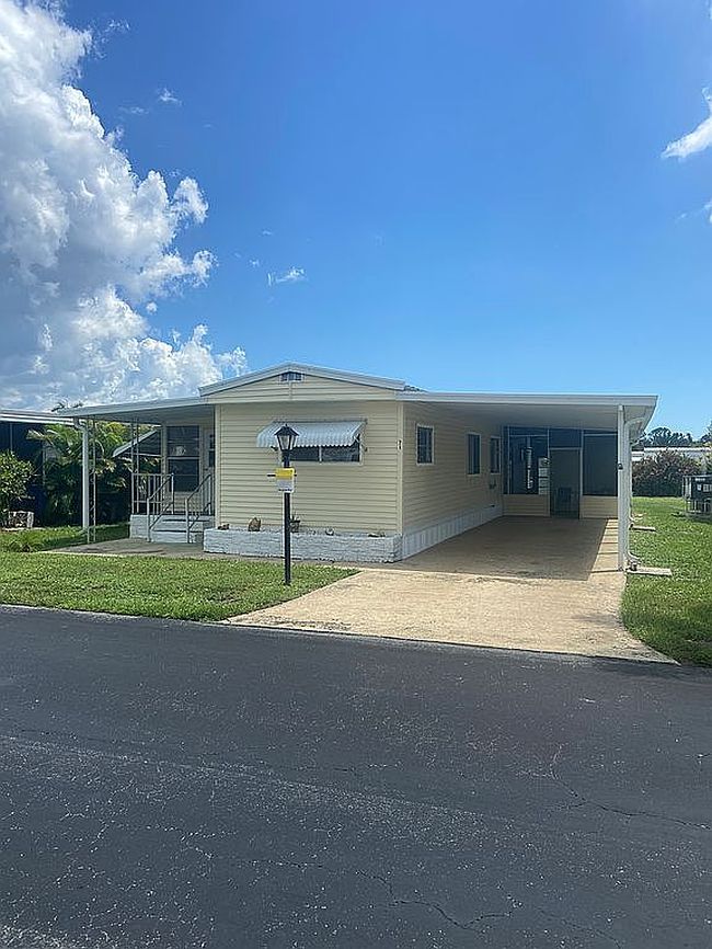 Photo of 18050 S Tamiami Trl Lot 74, Fort Myers, FL