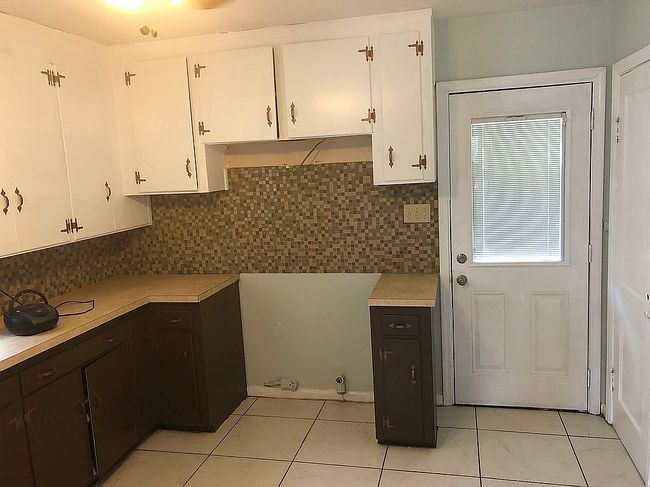 Photo of 3400 W Lee St, Pensacola, FL
