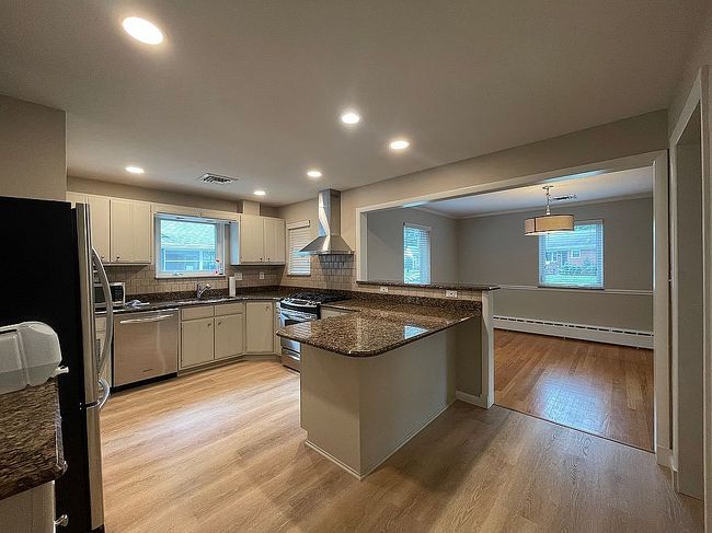Photo of 2356 S Pierce St, Arlington, VA