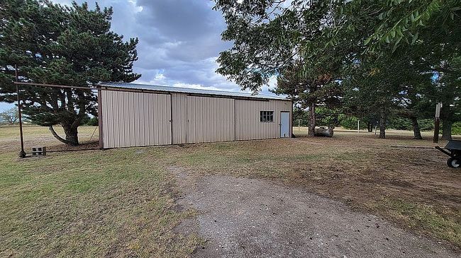 Image of 241775 E 748th Rd