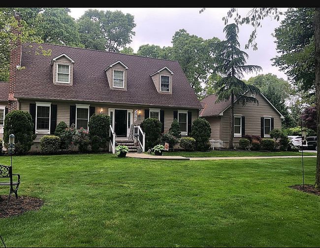 Image of 131 Laurel Ave