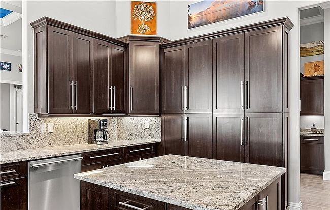 Preview of property located at 2506 Se 28th St