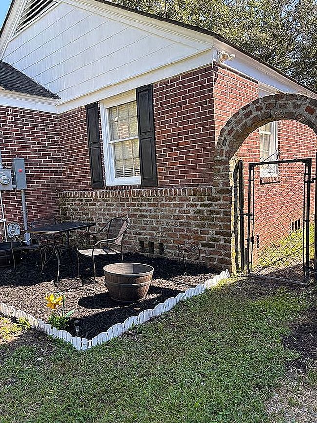 Additional photo 3 of property located at 687 Savannah Hwy